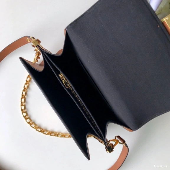 Cheap Vuitton MM（2019 Louis Spring Show） Dauphine 0710